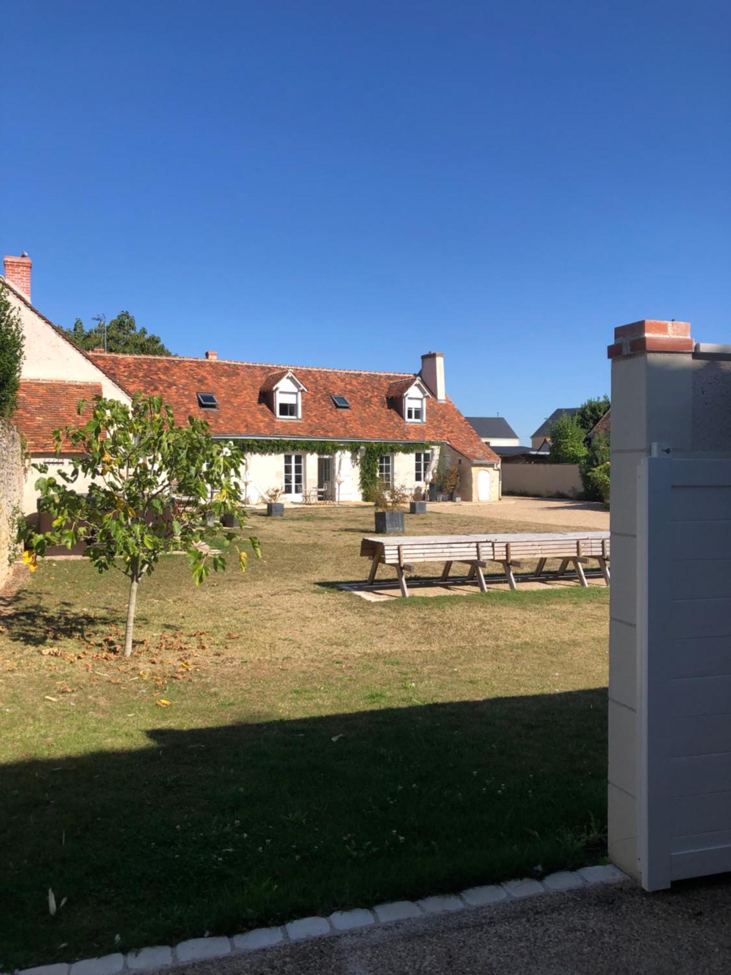 Domaine De Praline Praline Bed & Breakfast Villerbon Bagian luar foto